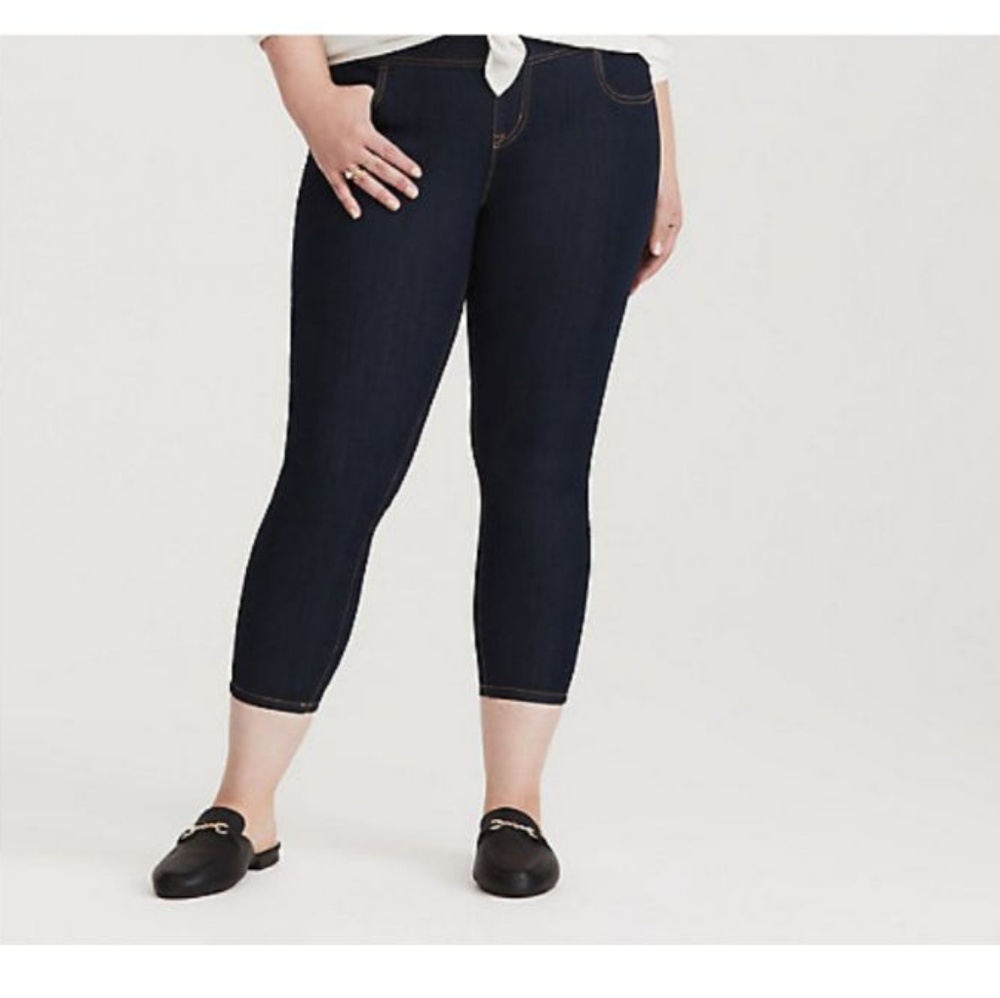 Torrid cropped jean lean-dark wash